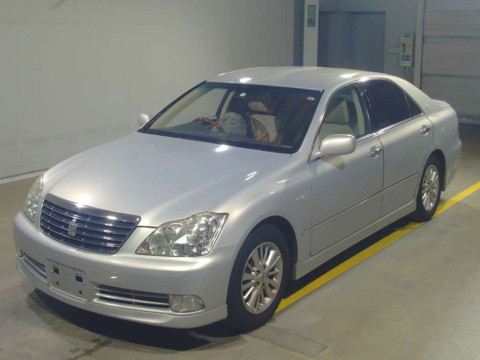 2004 Toyota Crown GRS182[0]