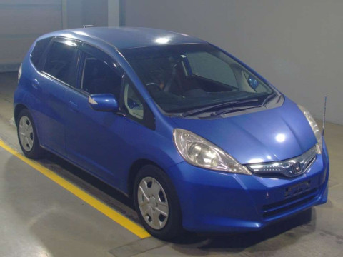 2010 Honda Fit Hybrid GP1[2]