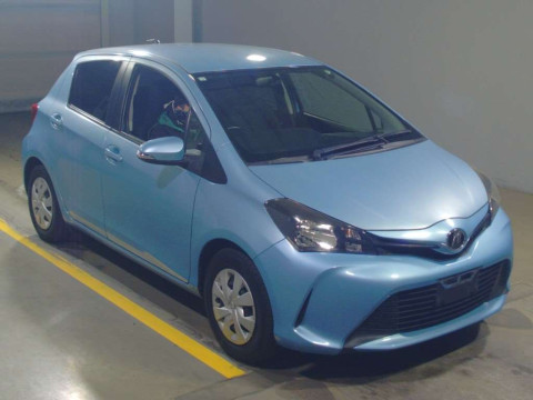 2014 Toyota Vitz NSP130[2]