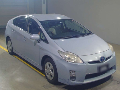 2011 Toyota Prius ZVW30[2]