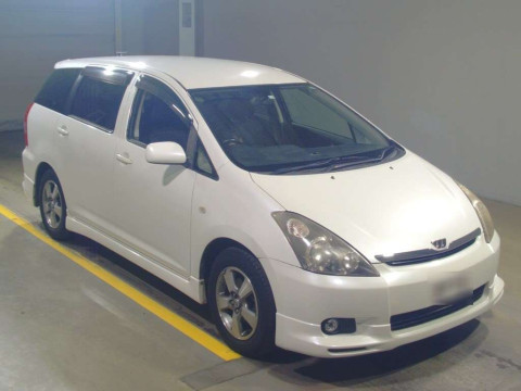 2004 Toyota Wish ZNE10G[2]