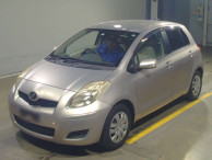 2010 Toyota Vitz