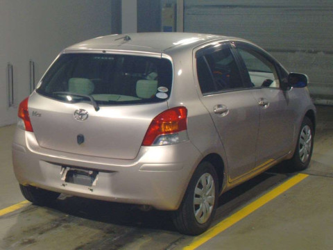 2010 Toyota Vitz KSP90[1]