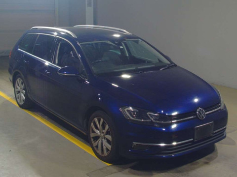 2017 Volkswagen Golf Variant AUCHP[2]