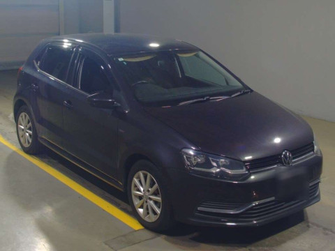 2015 Volkswagen Polo 6RCJZ[2]