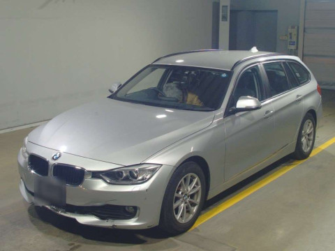 2013 BMW 3 Series 3D20[0]