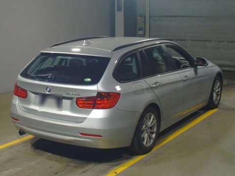 2013 BMW 3 Series 3D20[1]