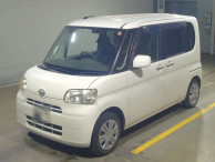 2013 Daihatsu Tanto