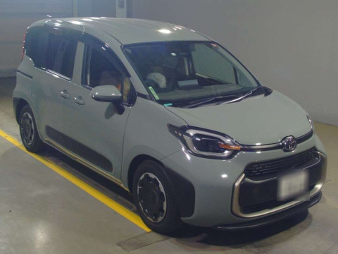 2022 Toyota Sienta MXPC10G[2]