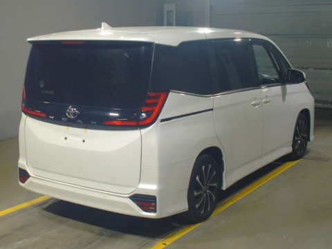 2022 Toyota Noah MZRA90W[1]