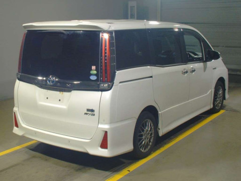 2019 Toyota Noah ZWR80W[1]