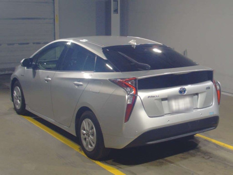 2018 Toyota Prius ZVW50[2]