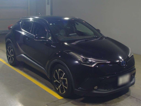 2018 Toyota C-HR ZYX10[1]