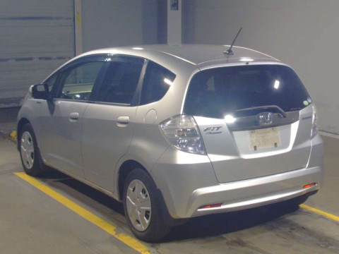 2012 Honda Fit Hybrid GP1[2]