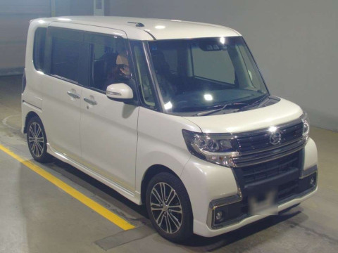 2017 Daihatsu Tanto Custom LA600S[1]