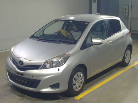 2011 Toyota Vitz NSP130[0]