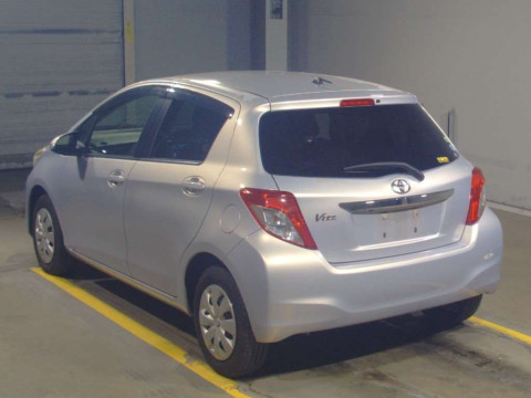 2012 Toyota Vitz NSP130[2]