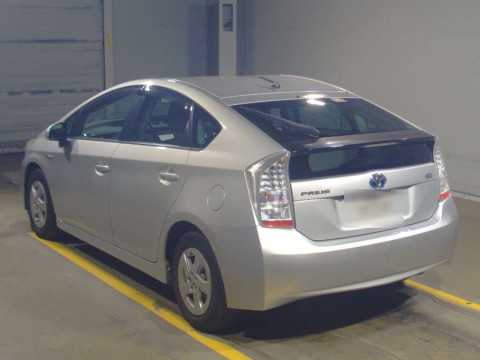 2010 Toyota Prius ZVW30[2]