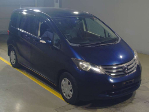 2010 Honda Freed GB3[1]