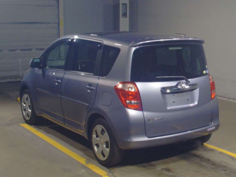 2005 Toyota Ractis NCP100[2]