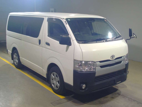 2018 Toyota Hiace Van GDH201V[2]