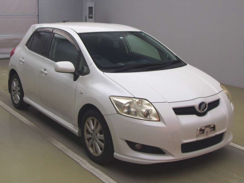 2008 Toyota Auris ZRE152H[1]