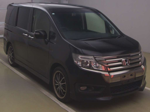 2014 Honda Step WGN Spada RK5[1]