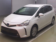 2016 Toyota Prius alpha