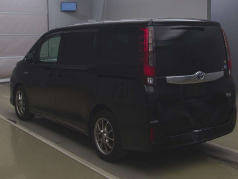 2015 Toyota Noah ZWR80G[2]