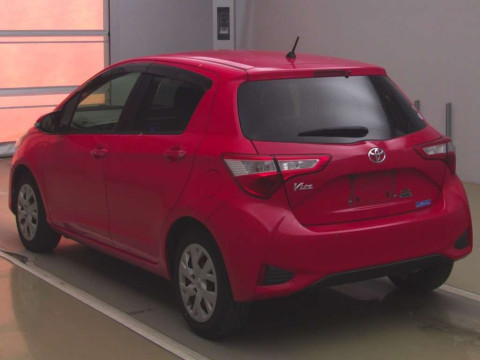 2017 Toyota Vitz NSP130[2]