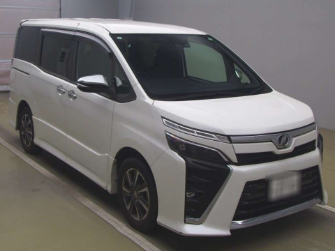 2019 Toyota Voxy ZRR80W[1]