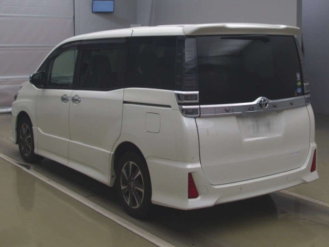 2019 Toyota Voxy ZRR80W[2]