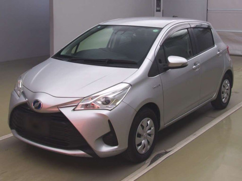 2017 Toyota Vitz NHP130[0]