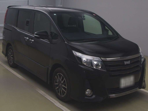 2016 Toyota Noah ZRR80W[1]