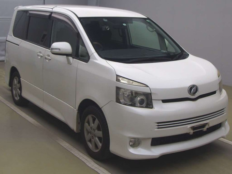 2007 Toyota Voxy ZRR70W[2]