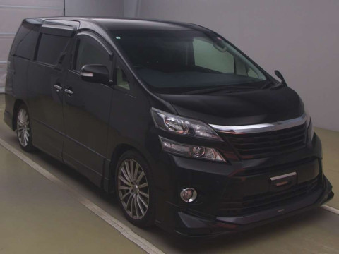 2013 Toyota Vellfire GGH20W[1]