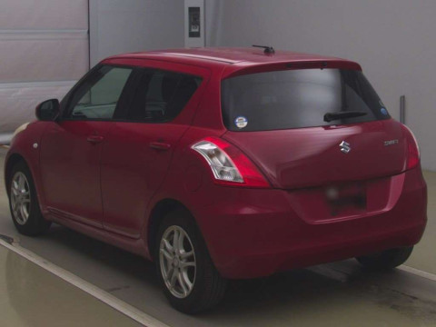 2011 Suzuki Swift ZC72S[2]