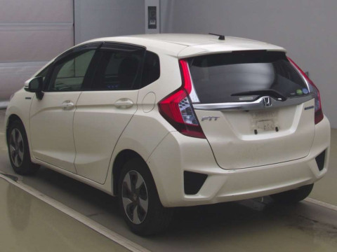 2015 Honda Fit Hybrid GP5[2]