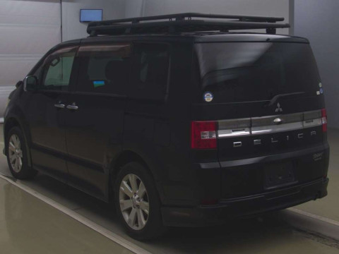 2010 Mitsubishi Delica D5 CV5W[2]