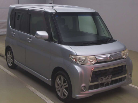 2011 Daihatsu Tanto Custom L375S[1]