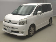 2010 Toyota Voxy