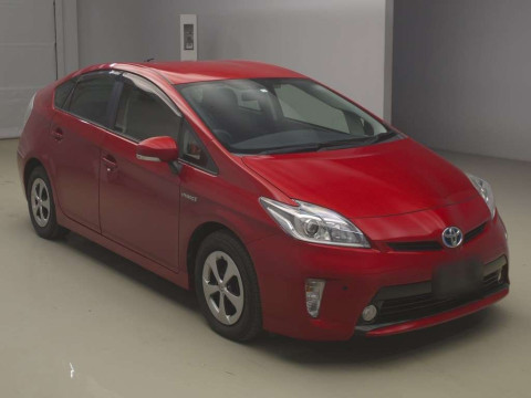 2014 Toyota Prius ZVW30[2]