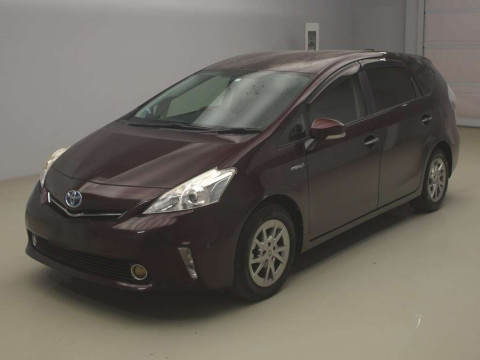 2014 Toyota Prius alpha ZVW41W[0]