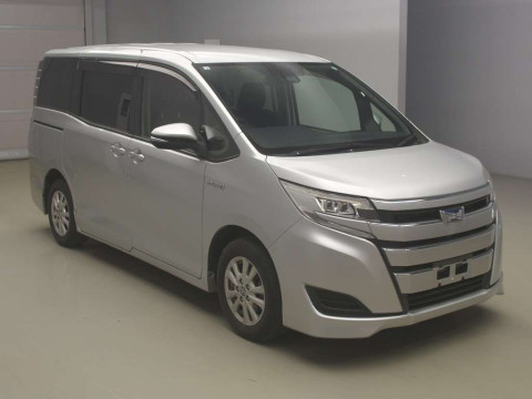 2019 Toyota Noah ZWR80G[1]