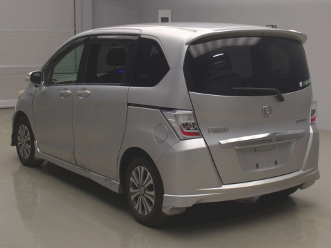 2014 Honda Freed hybrid GP3[2]