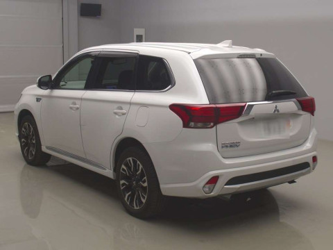 2015 Mitsubishi Outlander PHEV GG2W[2]