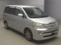 2005 Toyota Noah