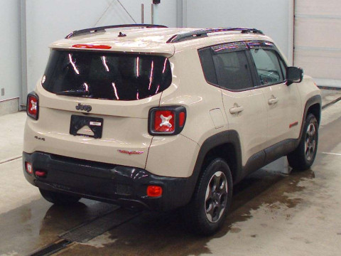 2017 Jeep Renegade BU24[1]