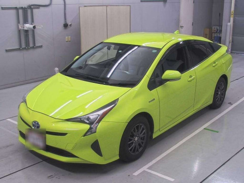 2016 Toyota Prius ZVW50[0]