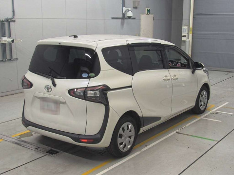 2016 Toyota Sienta NSP170G[1]